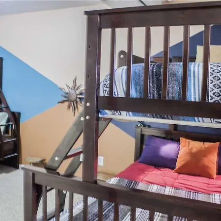 Sunset Haven Four-bedroom Santa Fe